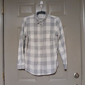 St. John’s Bay Plaid Shirt  Gray White Silver Thread Button Cuffs Point Collar M